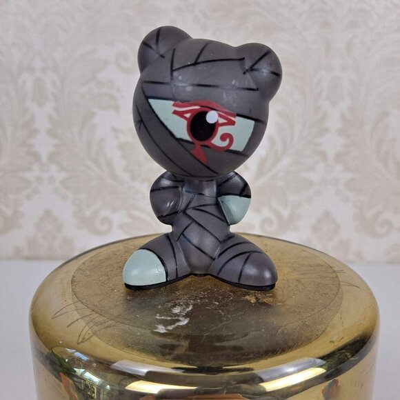 Mattel Radica UB Funkey Docking Station Bases (2) and 6 Funkey Characters - Picture 13 of 16